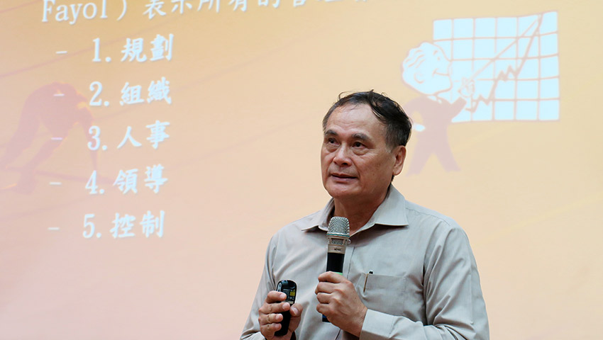 帶練先帶心!前奧運國手陳鴻雁教授回中心為教練開講